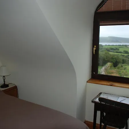 Carbery Guest Bed & Breakfast 4*